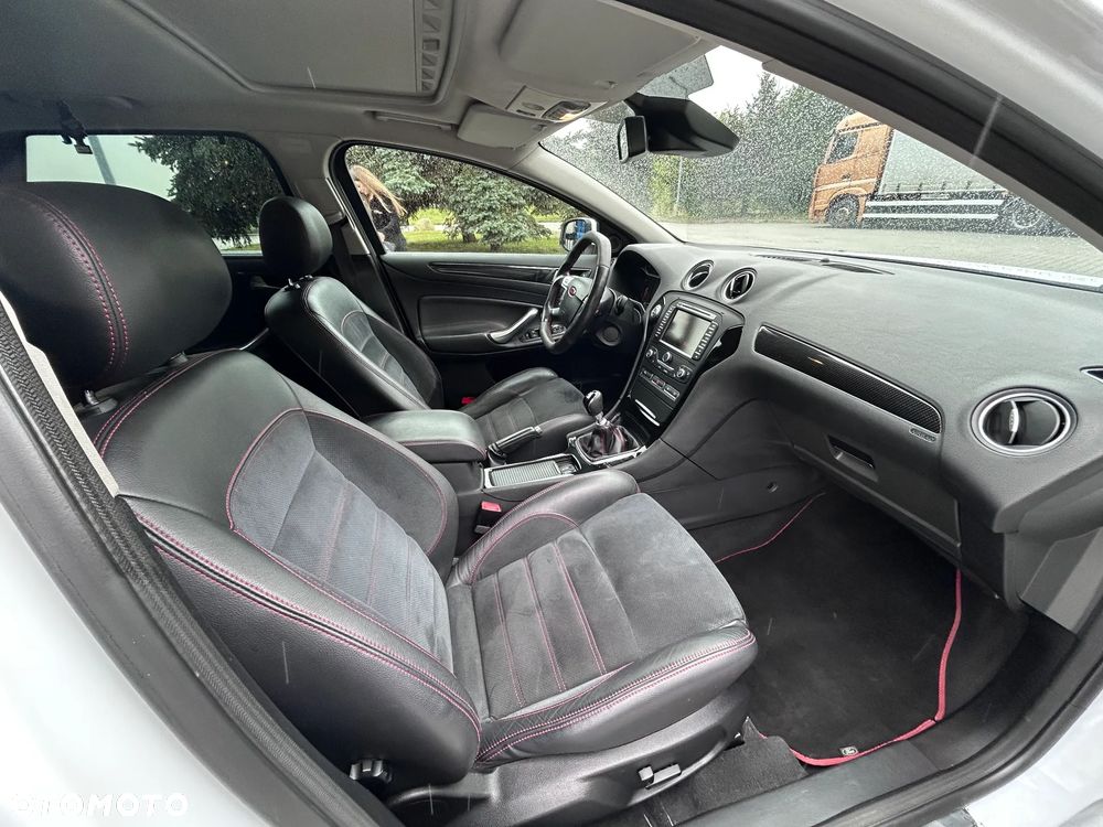 Ford Mondeo 2.2 TDCi Titanium S - 19