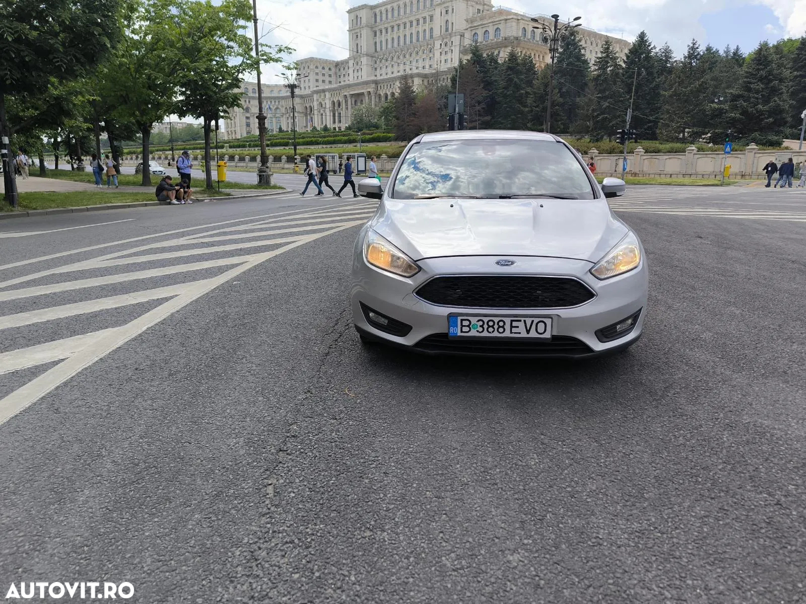 Ford Focus 1.5 TDCi Powershift Titanium - 4