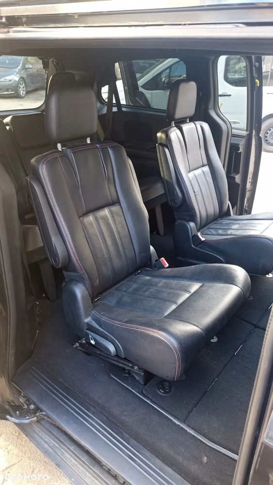 Dodge Grand Caravan 3.6 R/T - 17