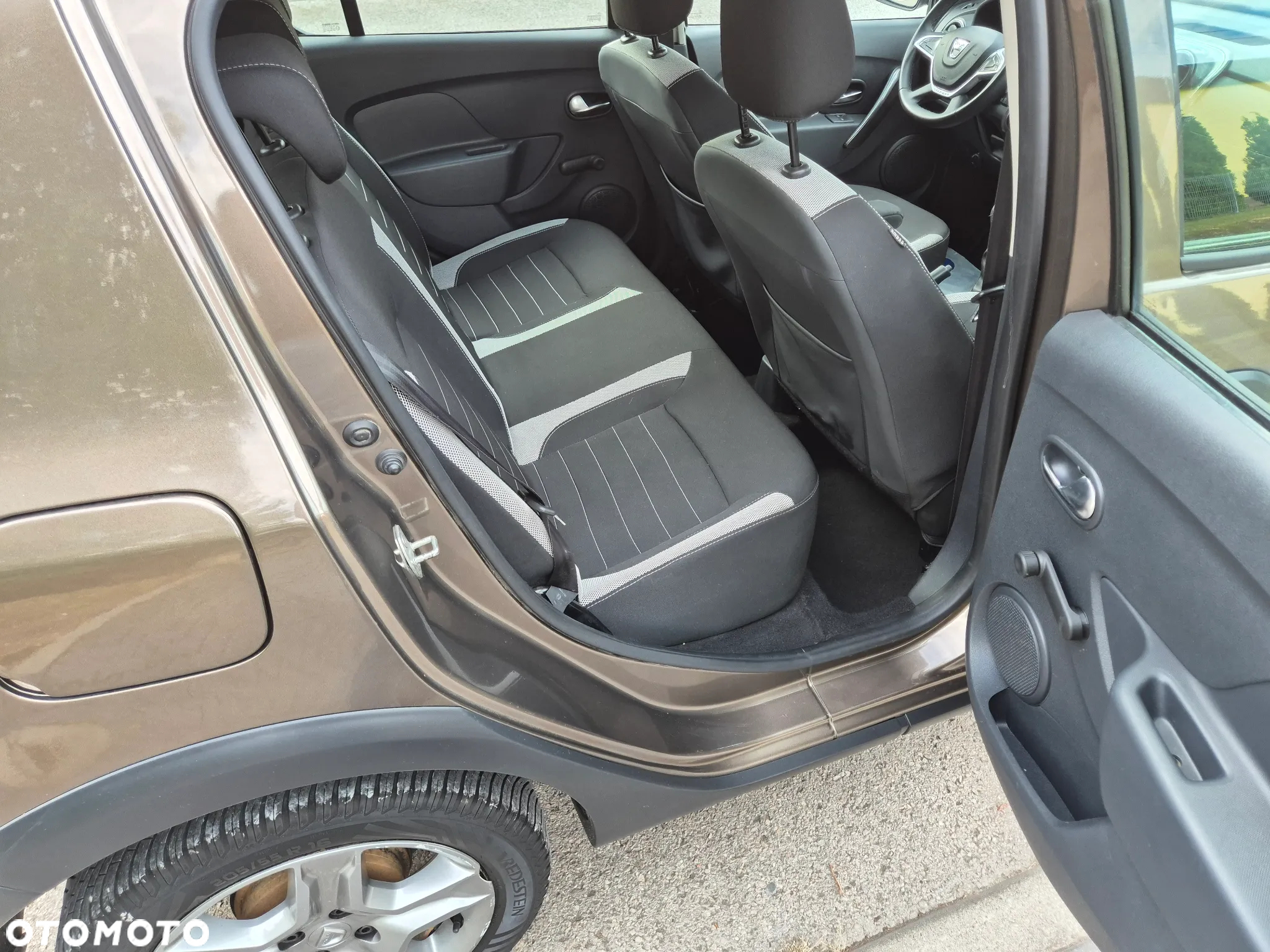 Dacia Sandero Stepway TCe 90 S&S Prestige - 17