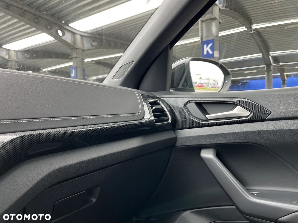 Volkswagen T-Cross 1.0 TSI R-Line Plus DSG - 41