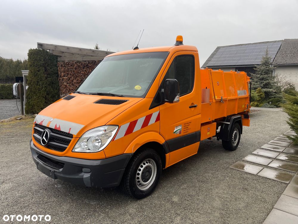 Mercedes-Benz Sprinter smieciarka prasa