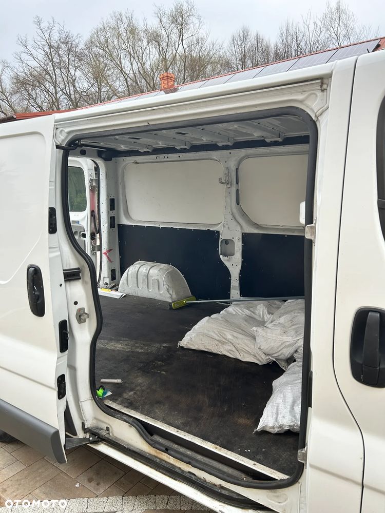 Opel Vivaro - 18
