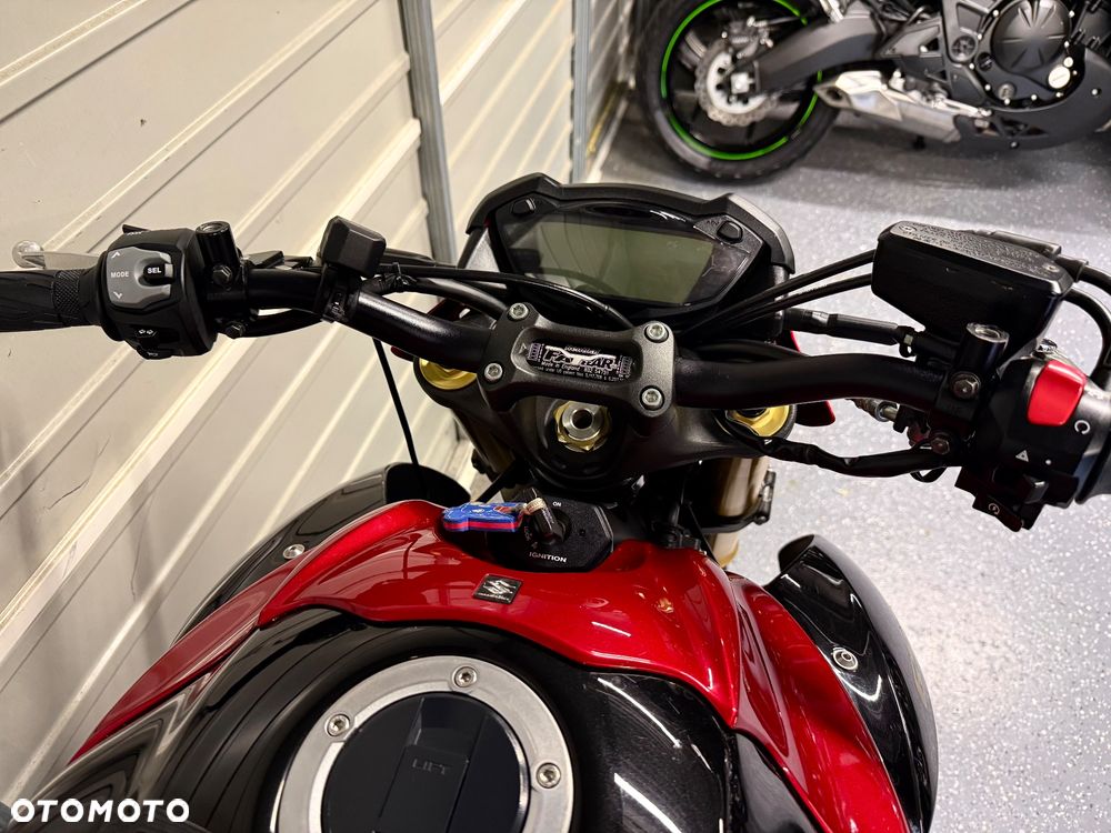 Suzuki GSX - 9