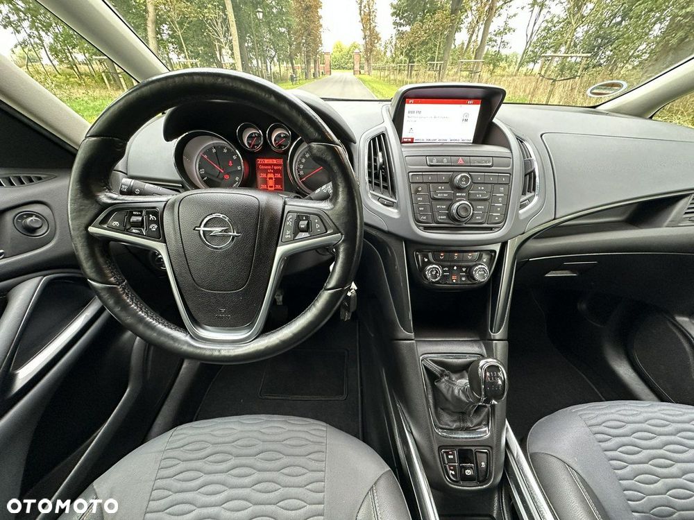Opel Zafira - 32