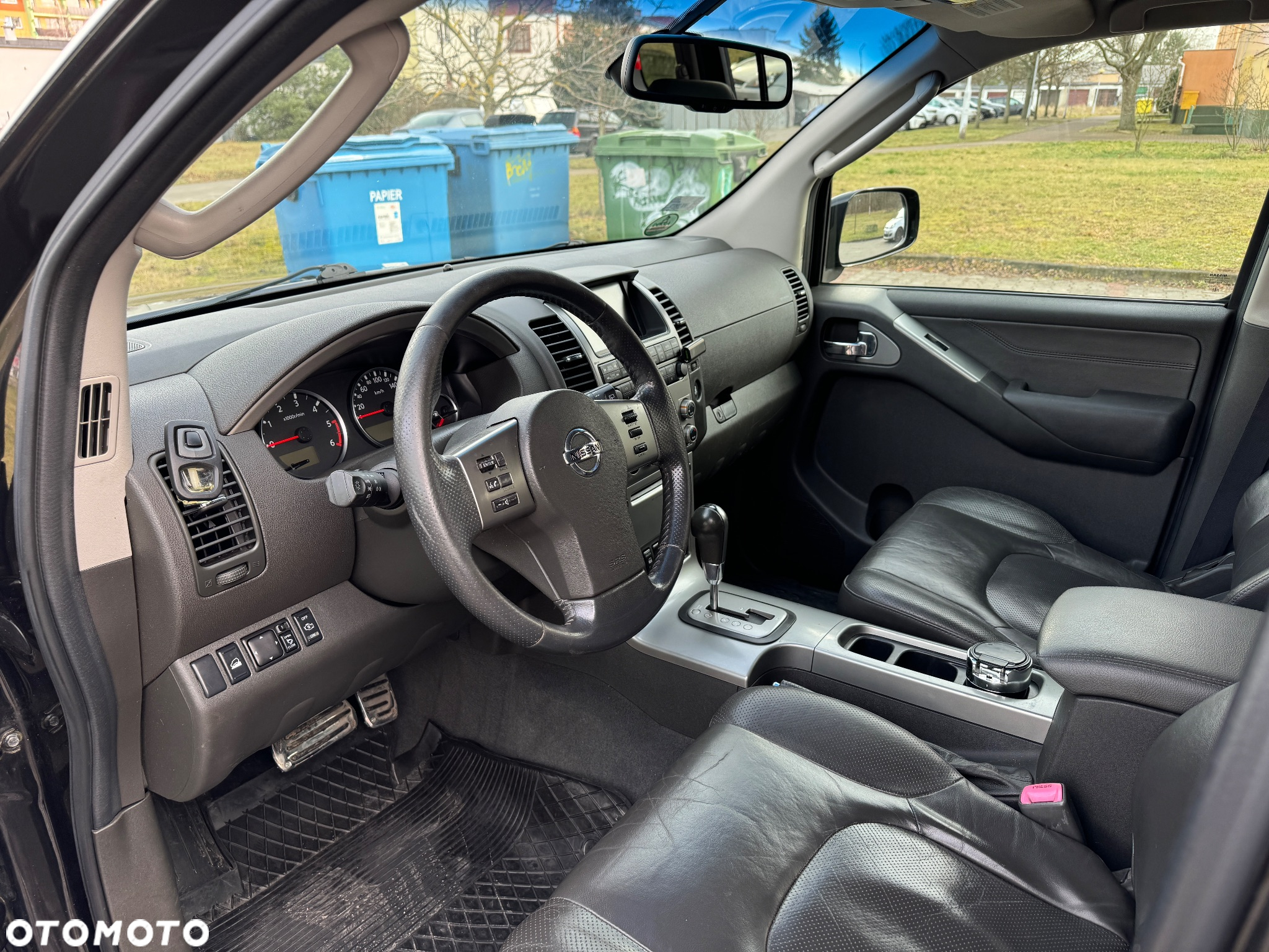 Nissan Pathfinder 2.5 D Platinum - 9