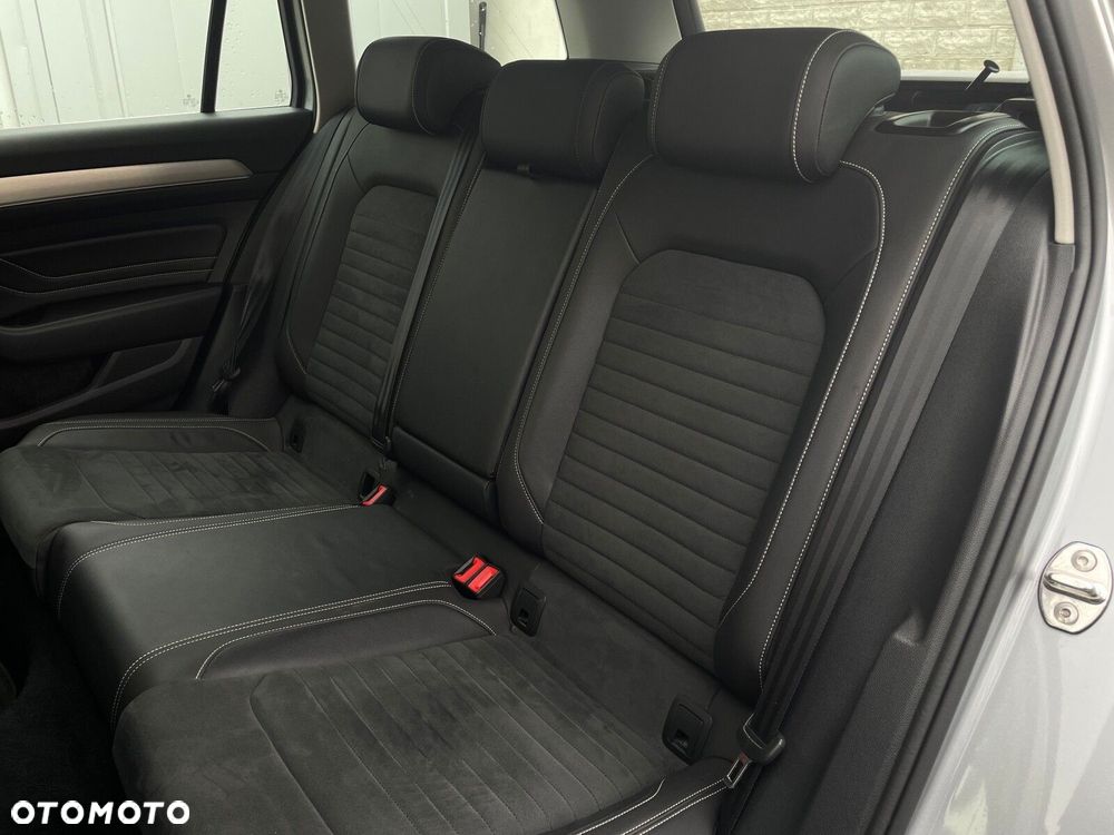 Volkswagen Passat Variant 2.0 TDI EVO Elegance DSG - 13
