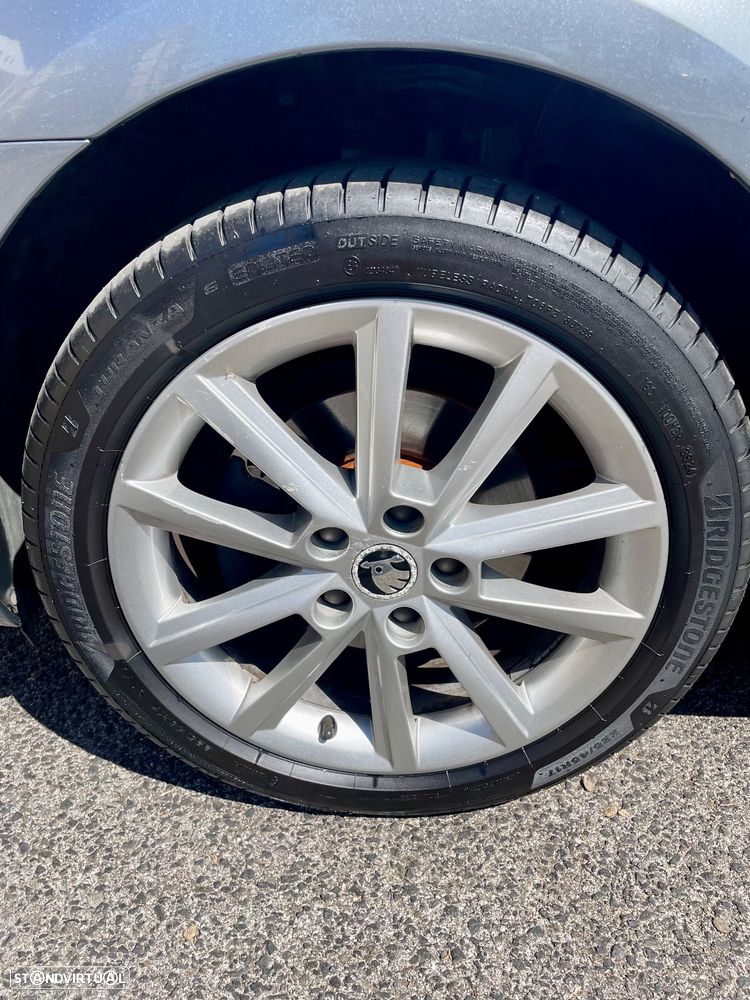 Skoda Octavia Break 1.6 TDi Elegance Pack - 10