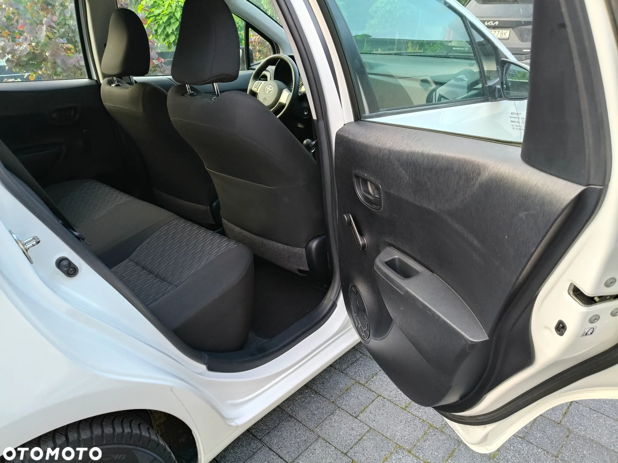 Toyota Yaris 1.0 VVT-i Cool - 19