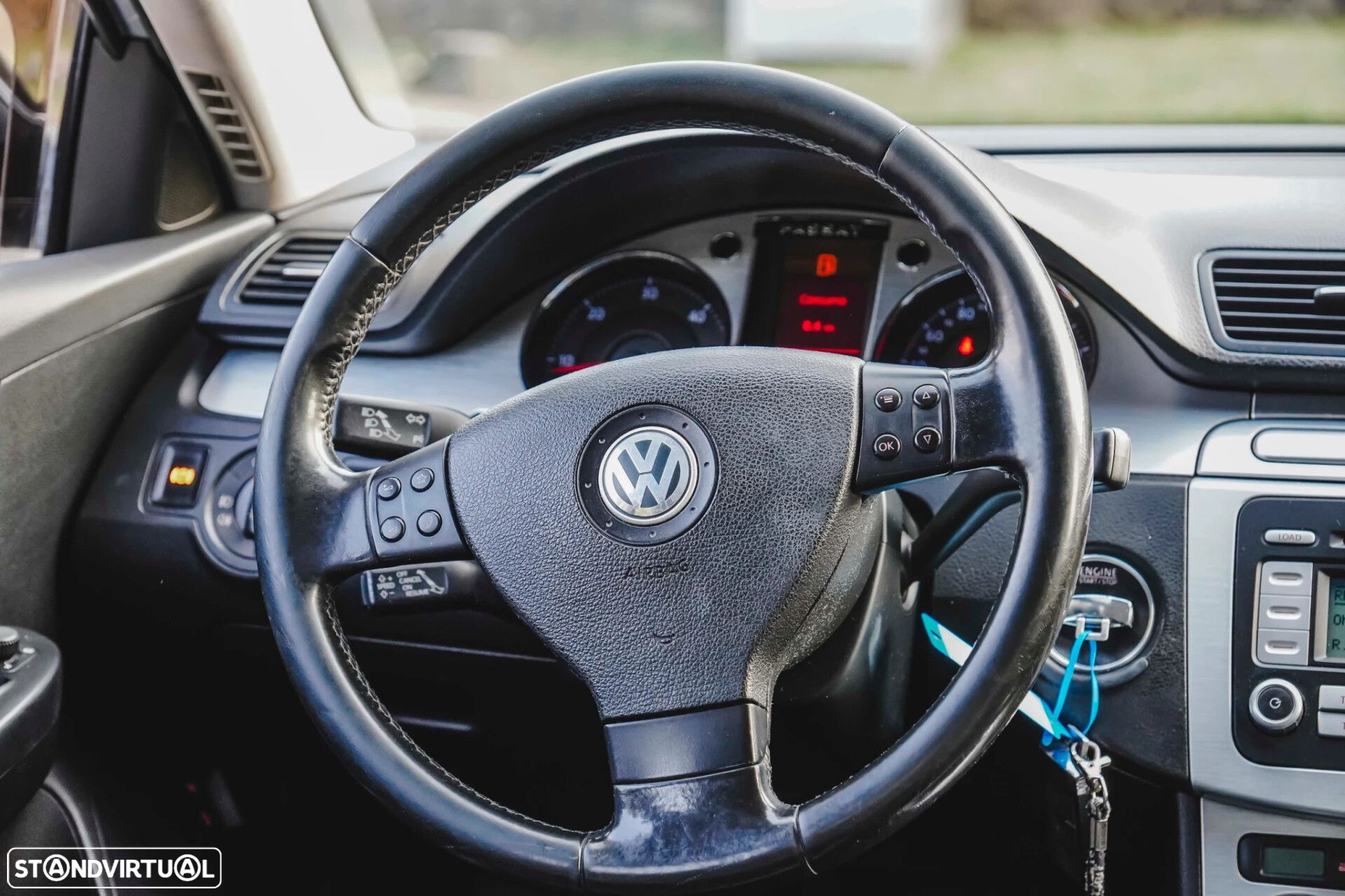 VW Passat - 13