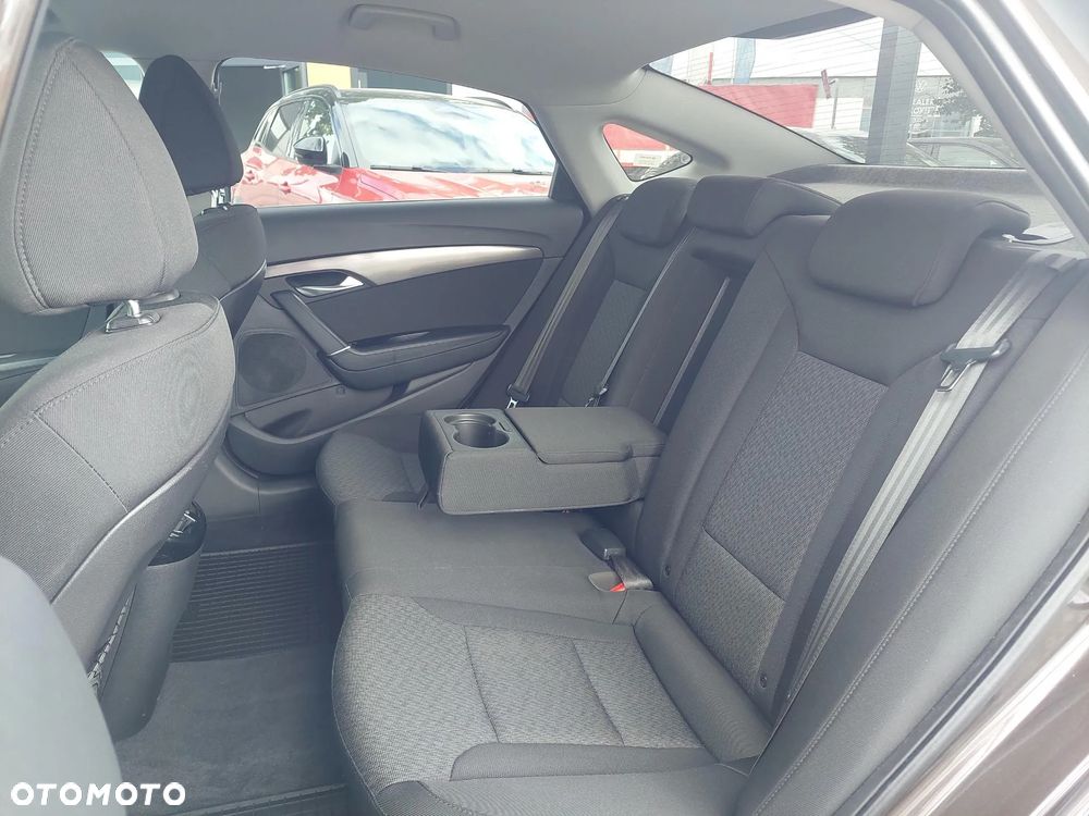 Hyundai i40 2.0 GDI Business - 16