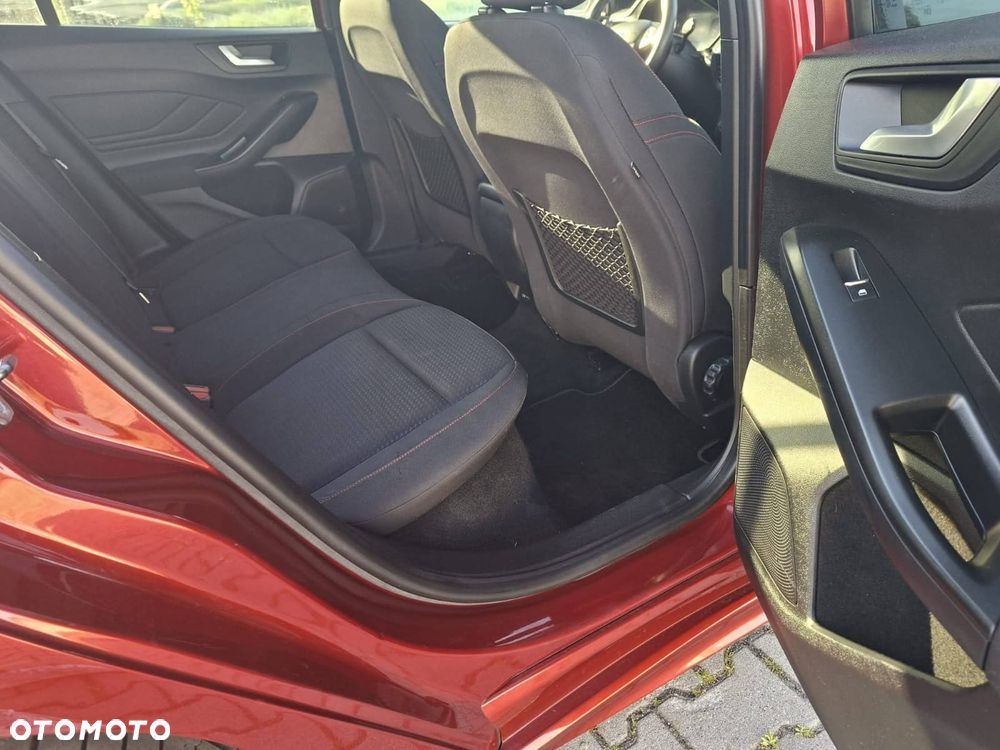 Ford Focus - 12