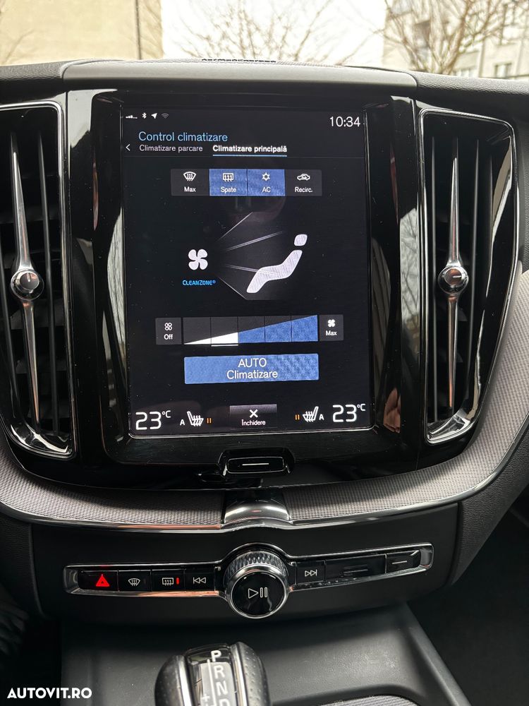 Volvo XC 60 D4 AWD Geartronic RDesign - 11