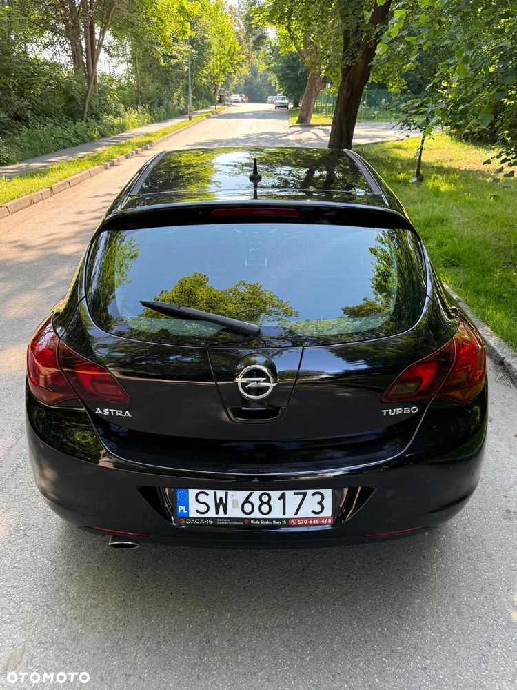 Opel Astra 1.4 Turbo Cosmo - 11