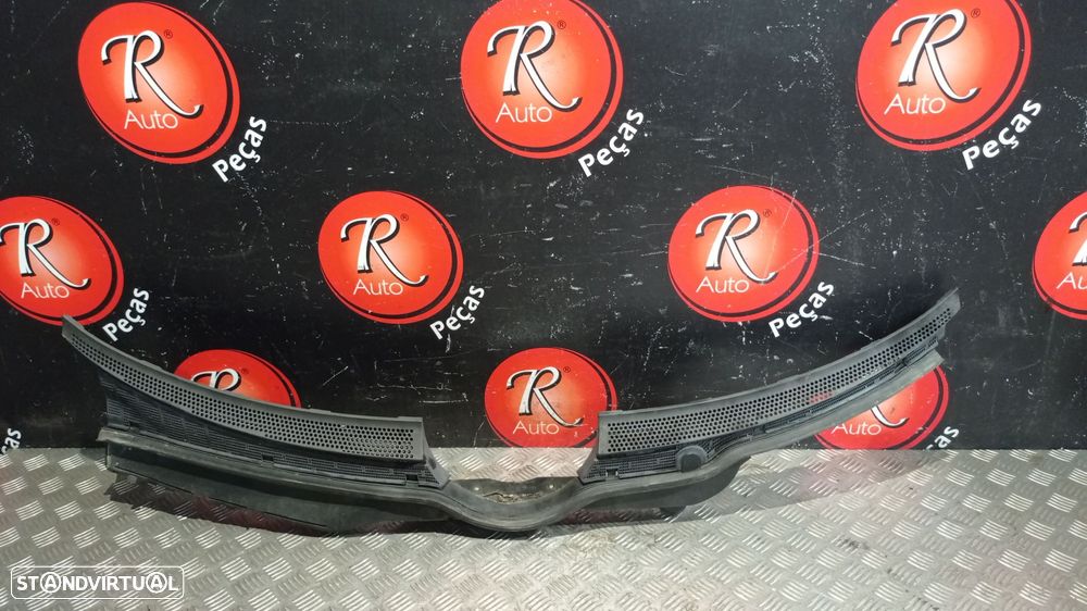 Grelha Torpedo Mercedes-Benz C-Class (W202) - 1