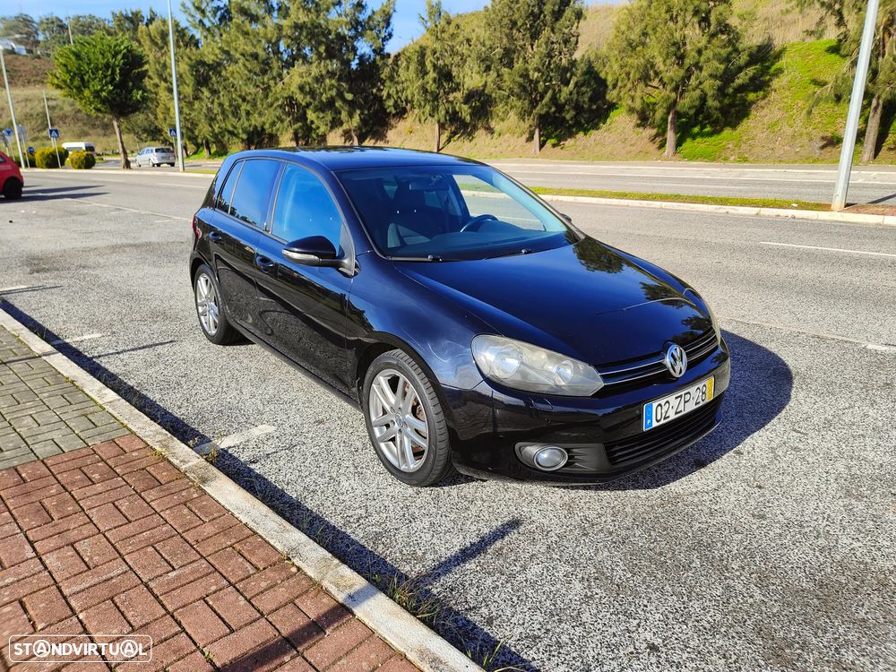 VW Golf 2.0 TDi DPF Highline - 1