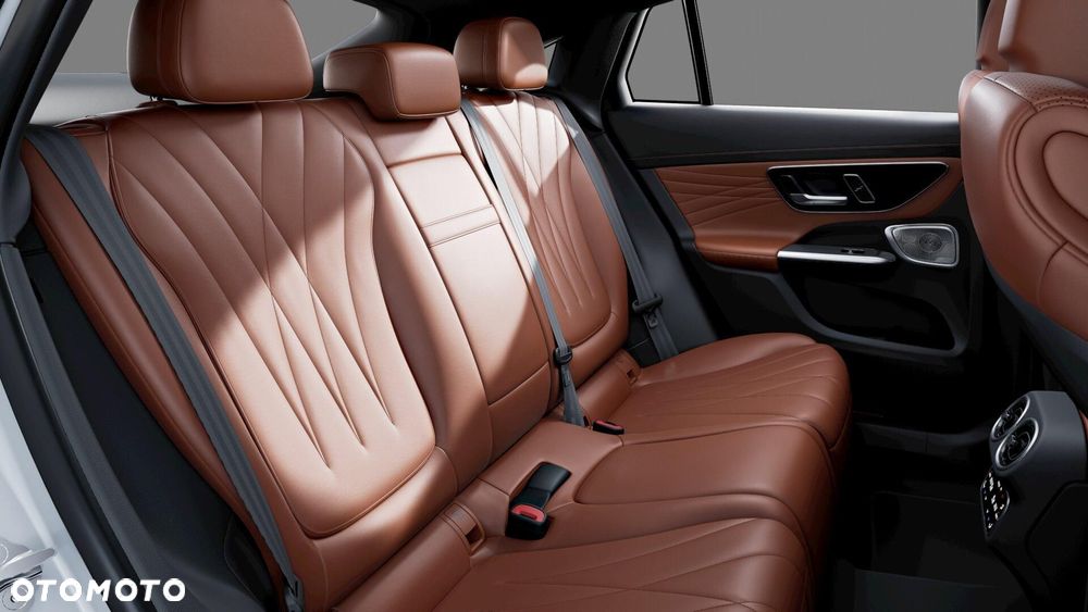Mercedes-Benz GLC - 9
