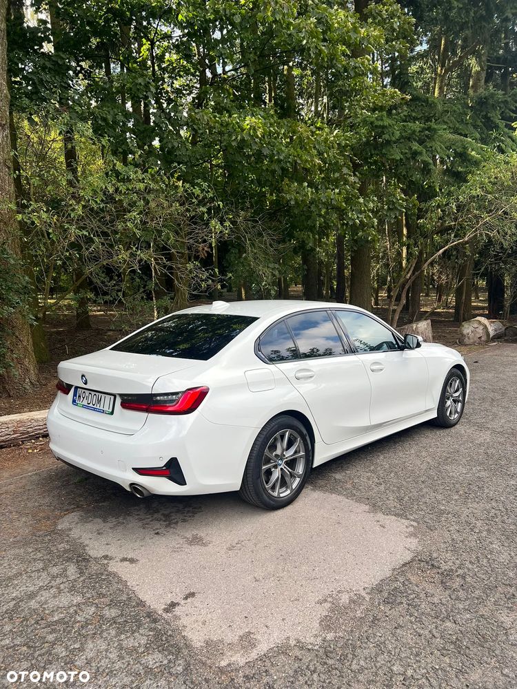 BMW Seria 3 320i Advantage - 4