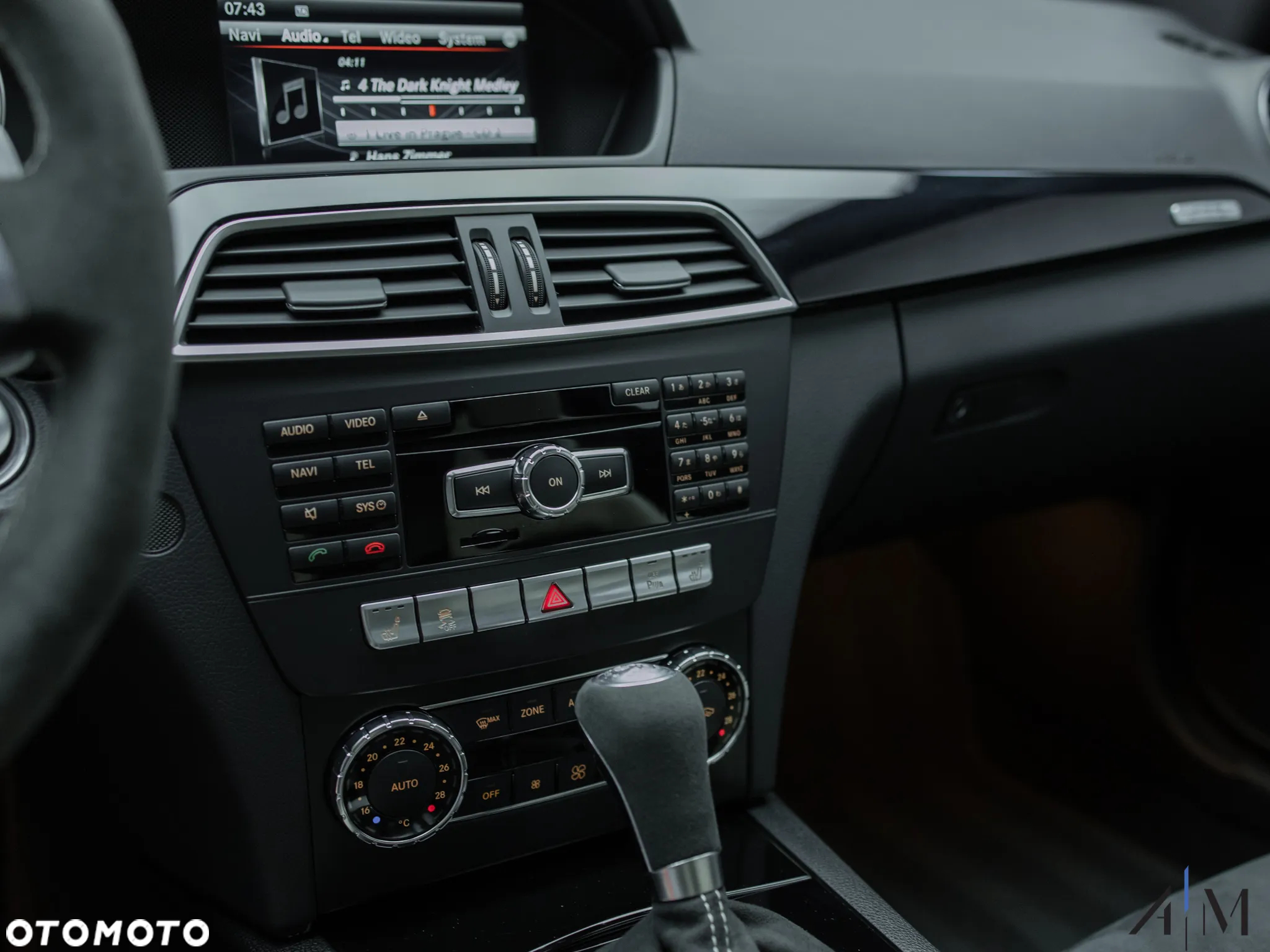Mercedes-Benz Klasa C 63 AMG Coupe AMG SPEEDSHIFT MCT Edition 507 - 18