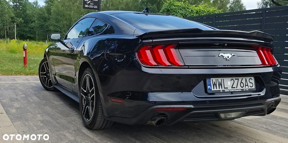 Ford Mustang - 5