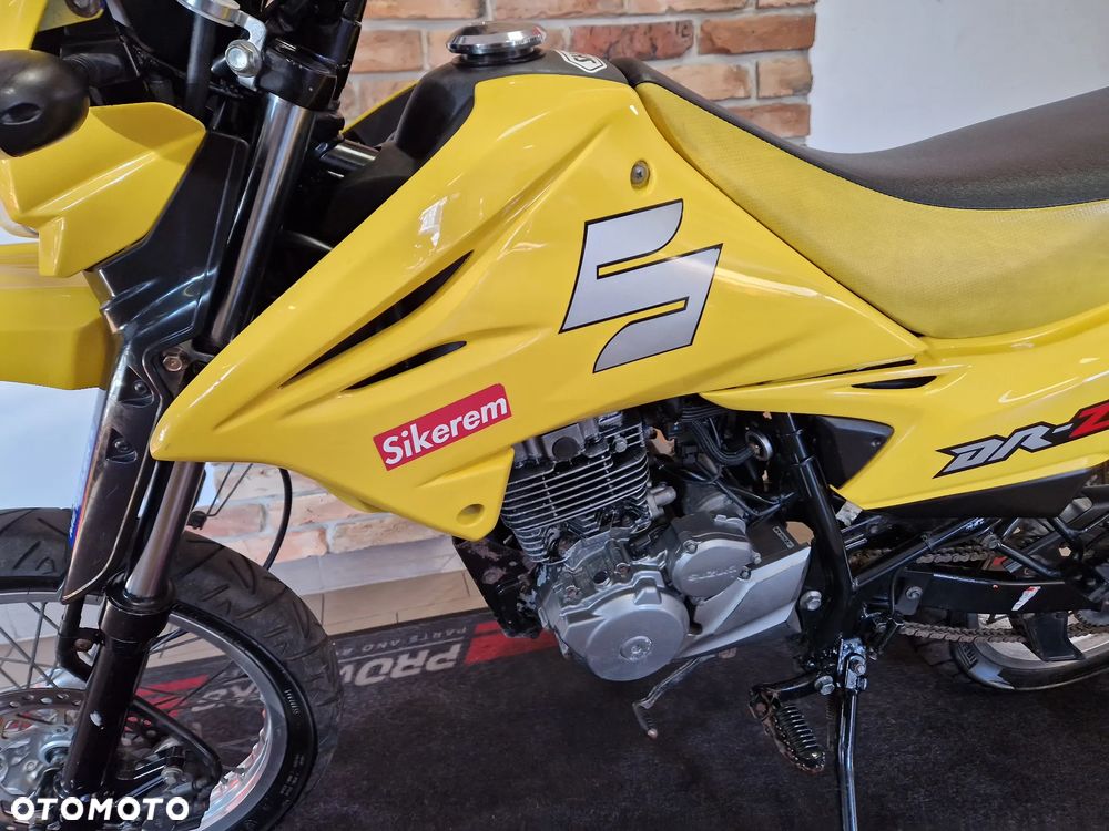Suzuki DR - 18