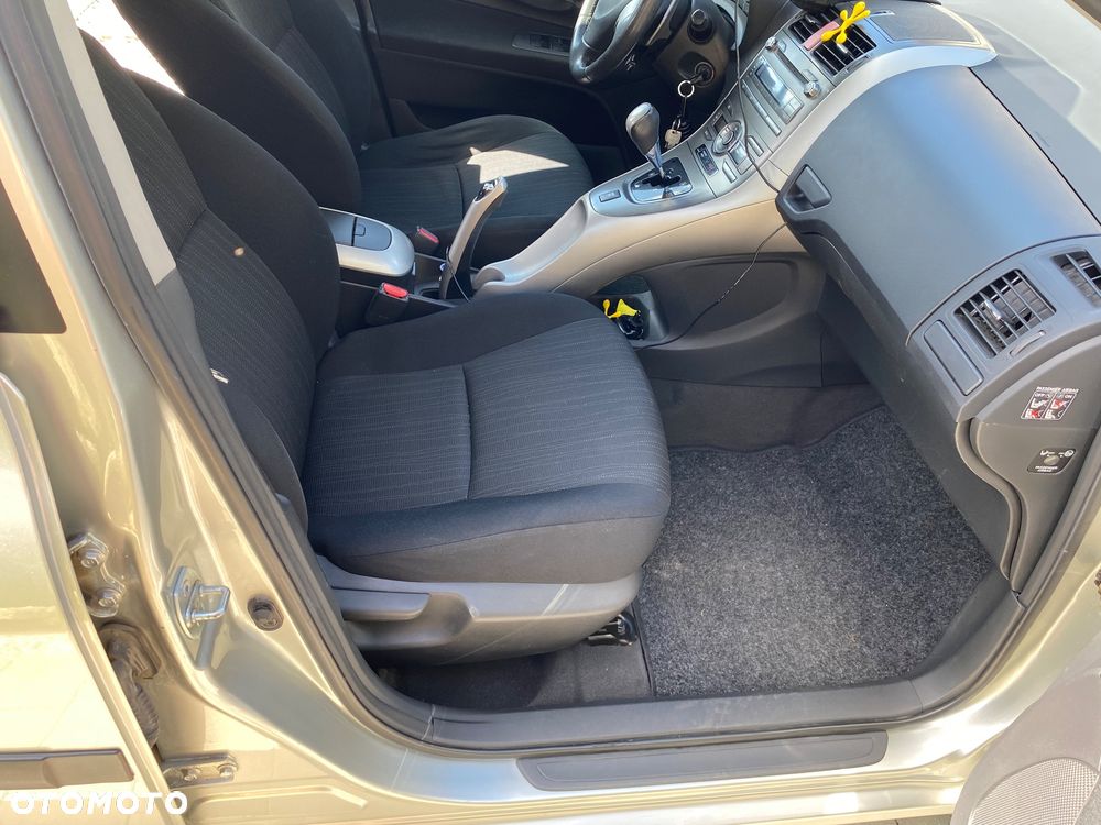Toyota Auris 1.6 VVT-i Luna MM - 17