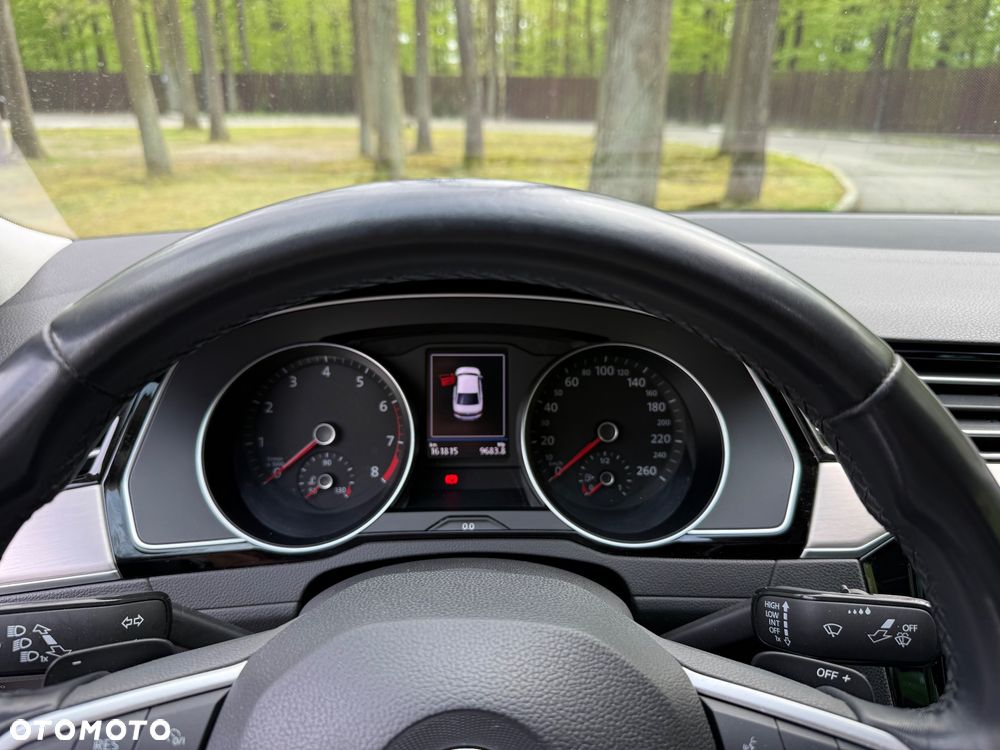 Volkswagen Passat 2.0 TSI Business DSG - 6
