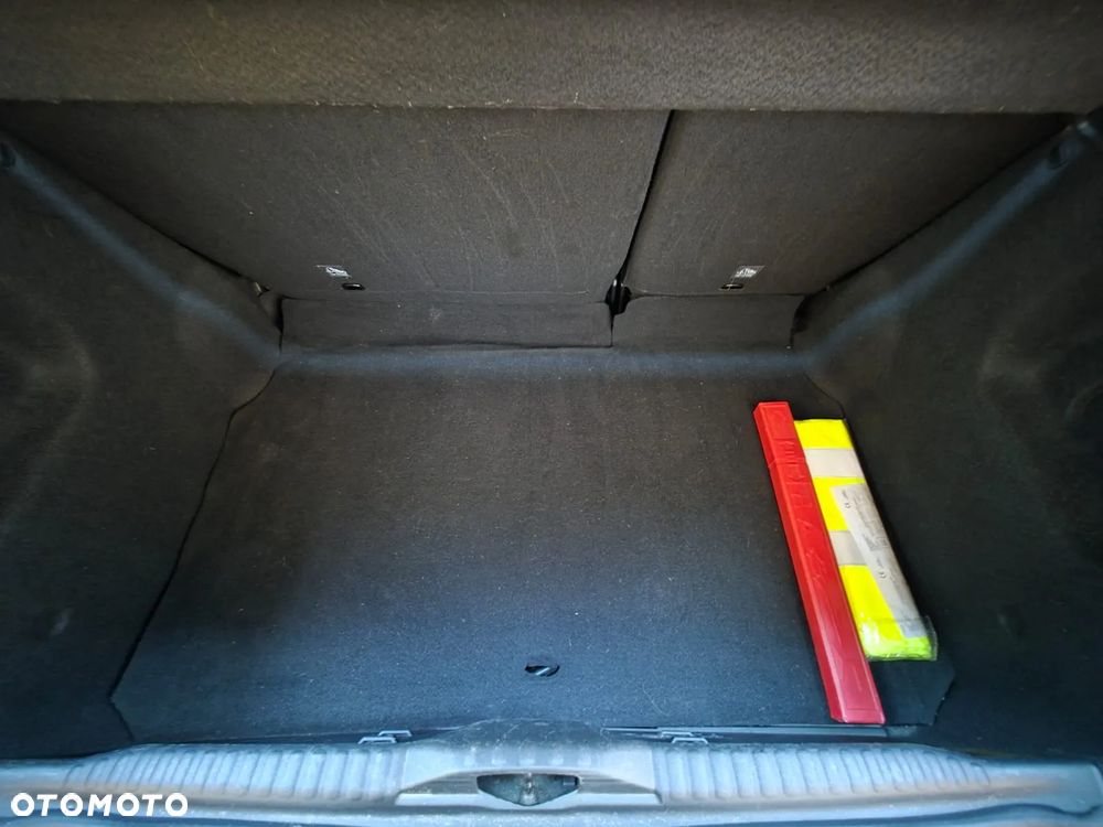 Citroën C3 1.2 PureTech Shine - 15