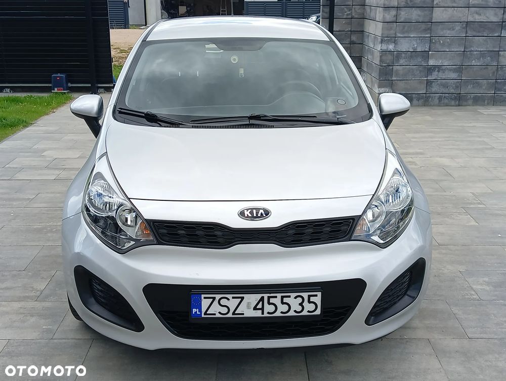 Kia Rio - 2