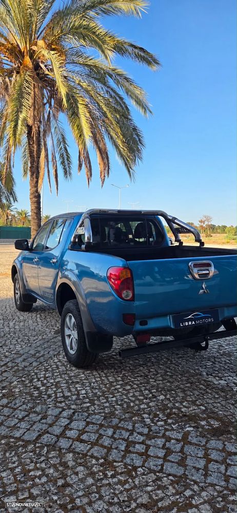 Mitsubishi L200 Pick Up 4x4 Intense Cabine Dupla - 15