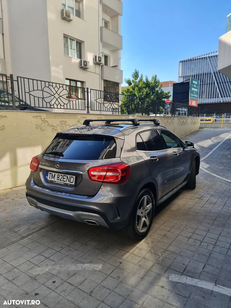 Mercedes-Benz GLA 220 d 4MATIC 7G-DCT AMG Line - 2