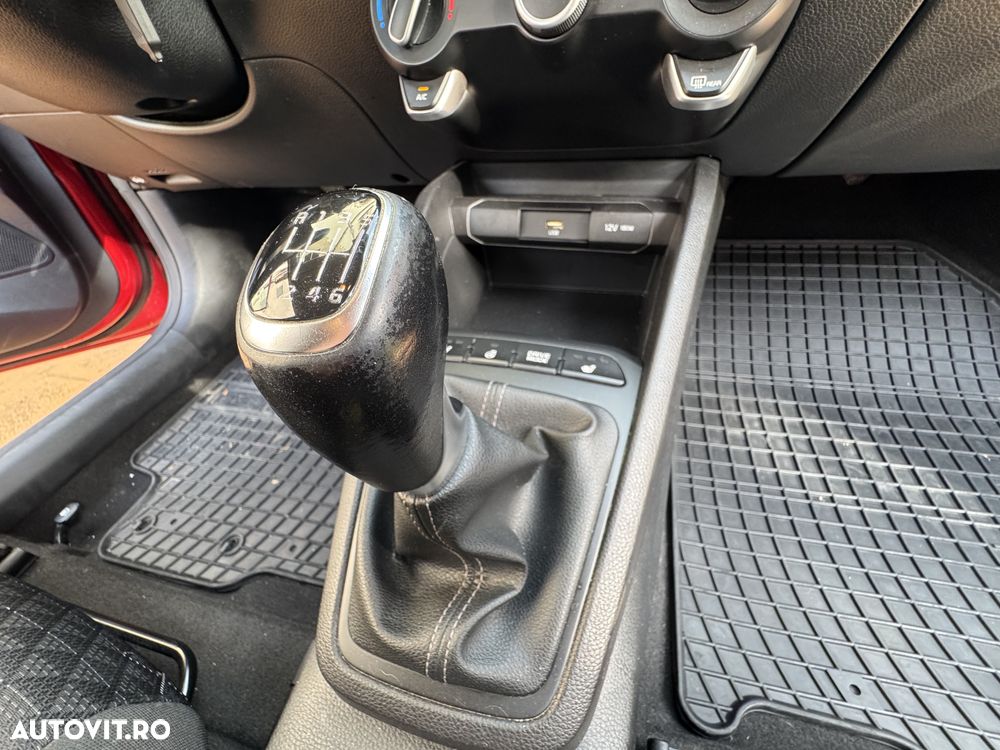 Kia Rio - 8