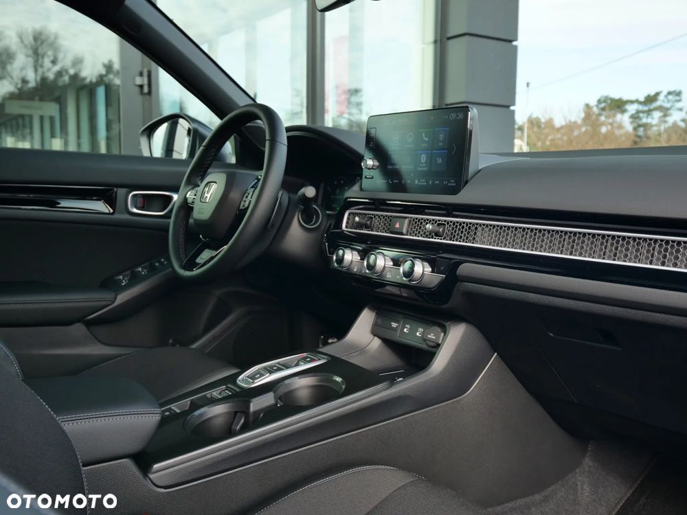 Honda Civic 2.0 i-MMD Sport CVT - 18