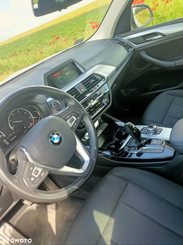 BMW X3 xDrive20d - 10