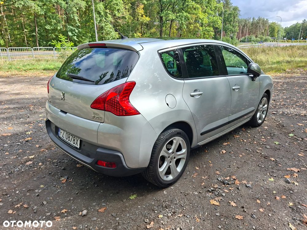Peugeot 3008 2.0 HDi Premium - 6