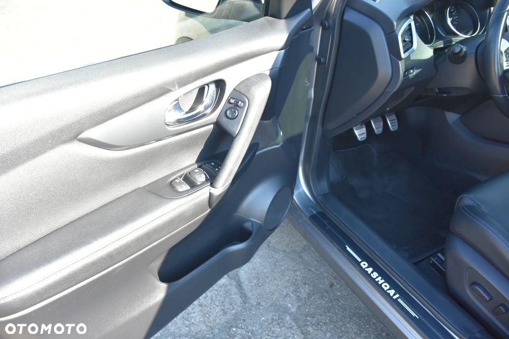 Nissan Qashqai 1.6 dCi DPF tekna - 12