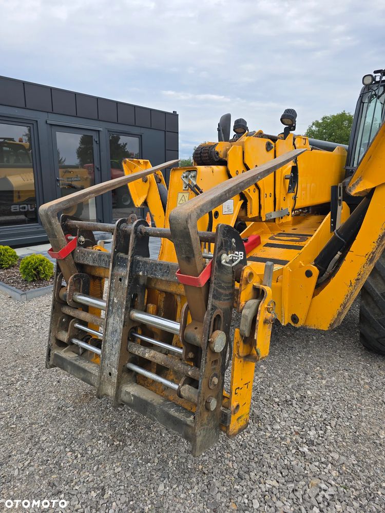 JCB - 6