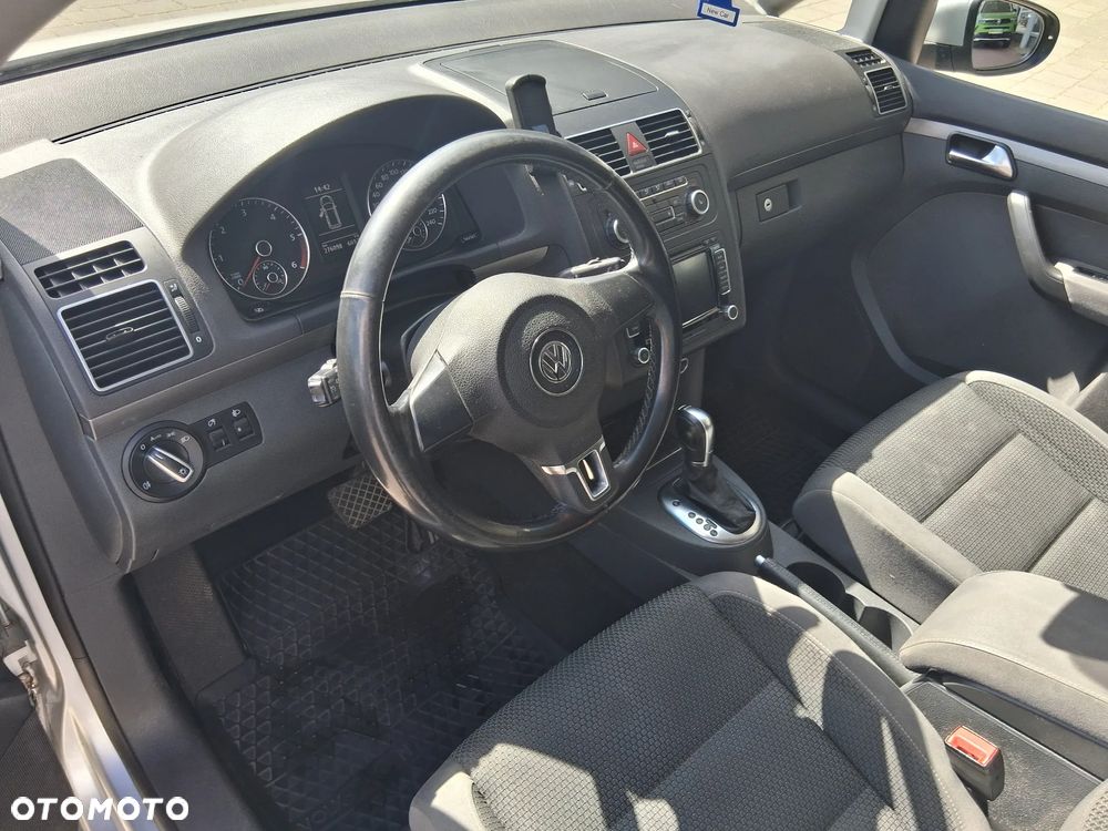 Volkswagen Touran 1.6 TDI DPF Comfortline DSG - 9