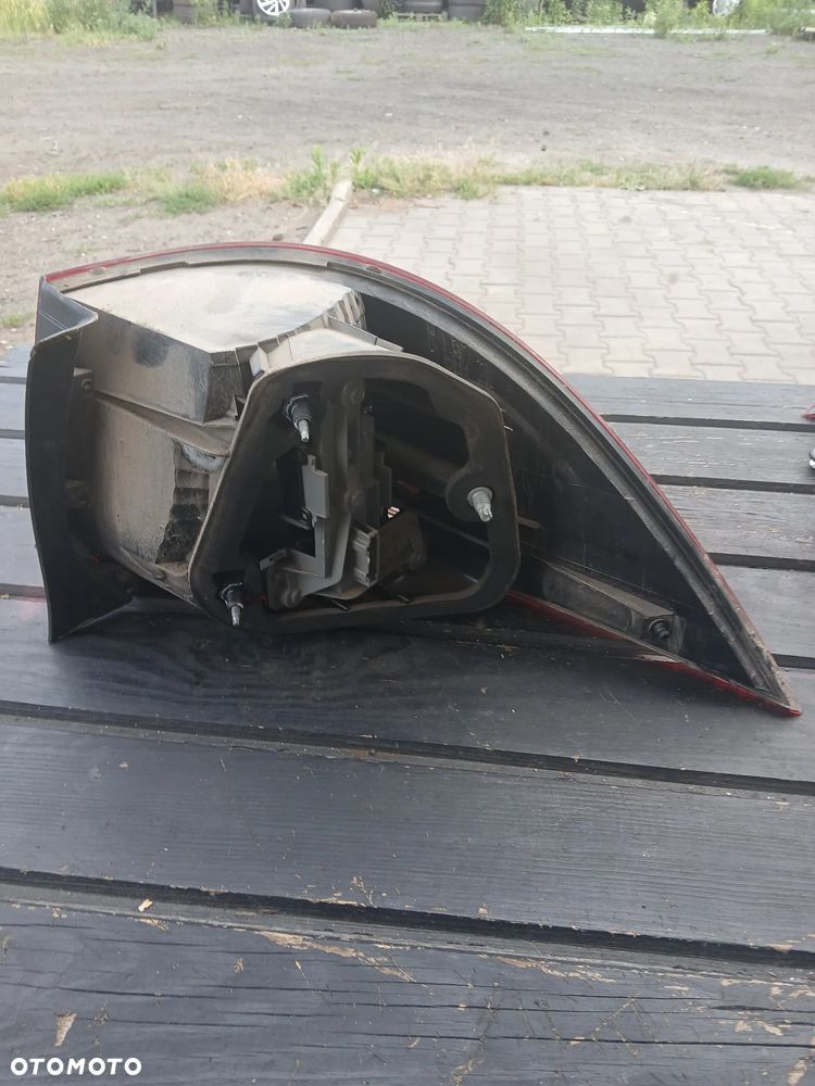 VW GOLF 5,6 KOMBI.LAMPA TYŁ LEWY1K9945095E - 2