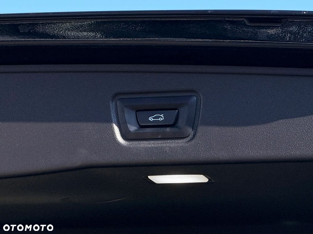 BMW Seria 5 520i - 18