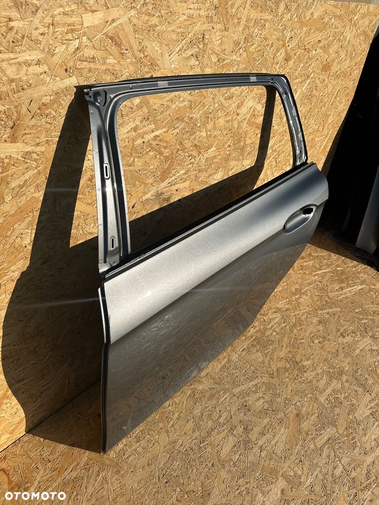 VW Passat B9 3J0 Skoda Superb IV drzwi tylne lewe kombi - 3