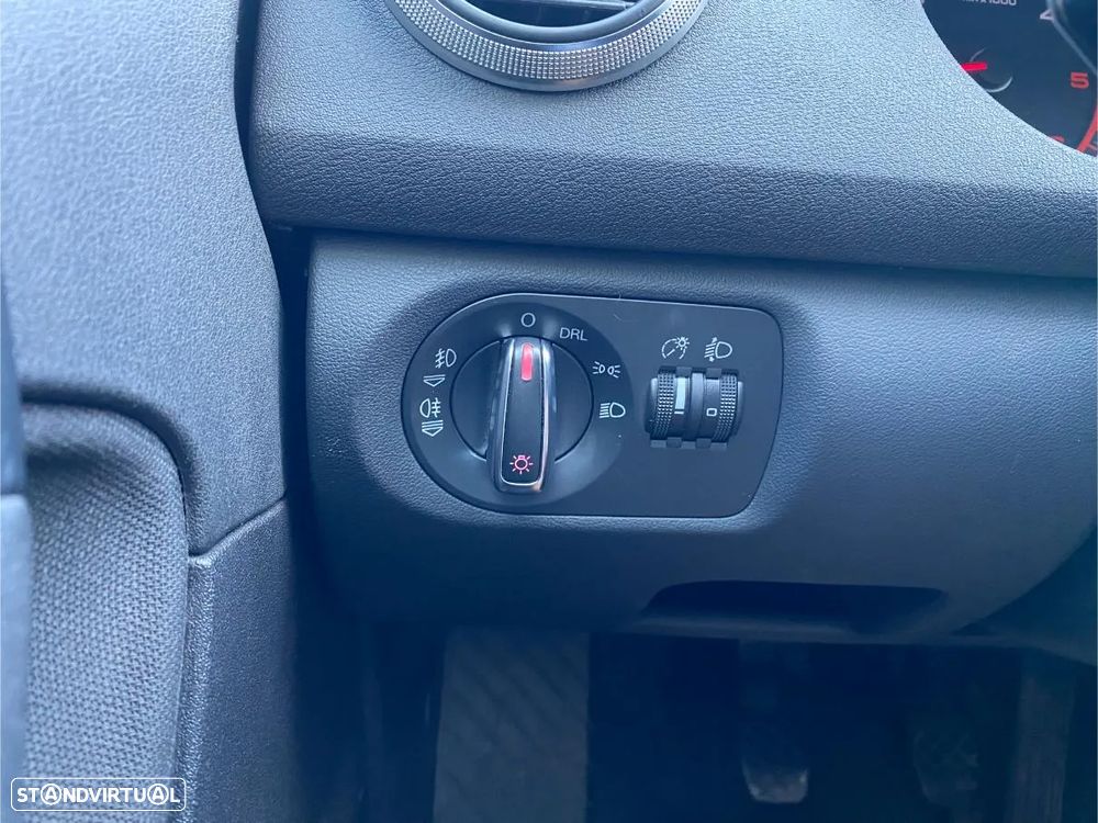 Audi A3 Sportback 1.6 TDI Attraction - 19