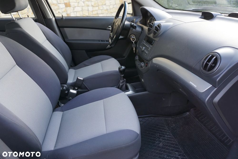 Chevrolet Aveo 1.4 16V LT - 13