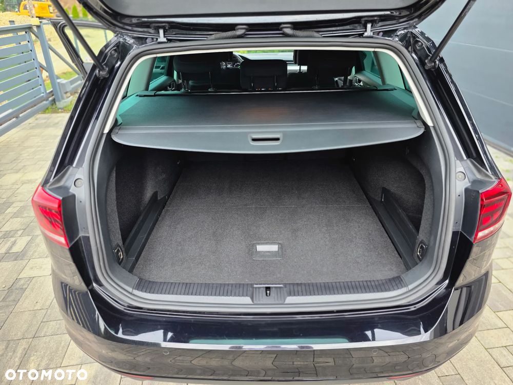 Volkswagen Passat 2.0 TDI EVO Business DSG - 25