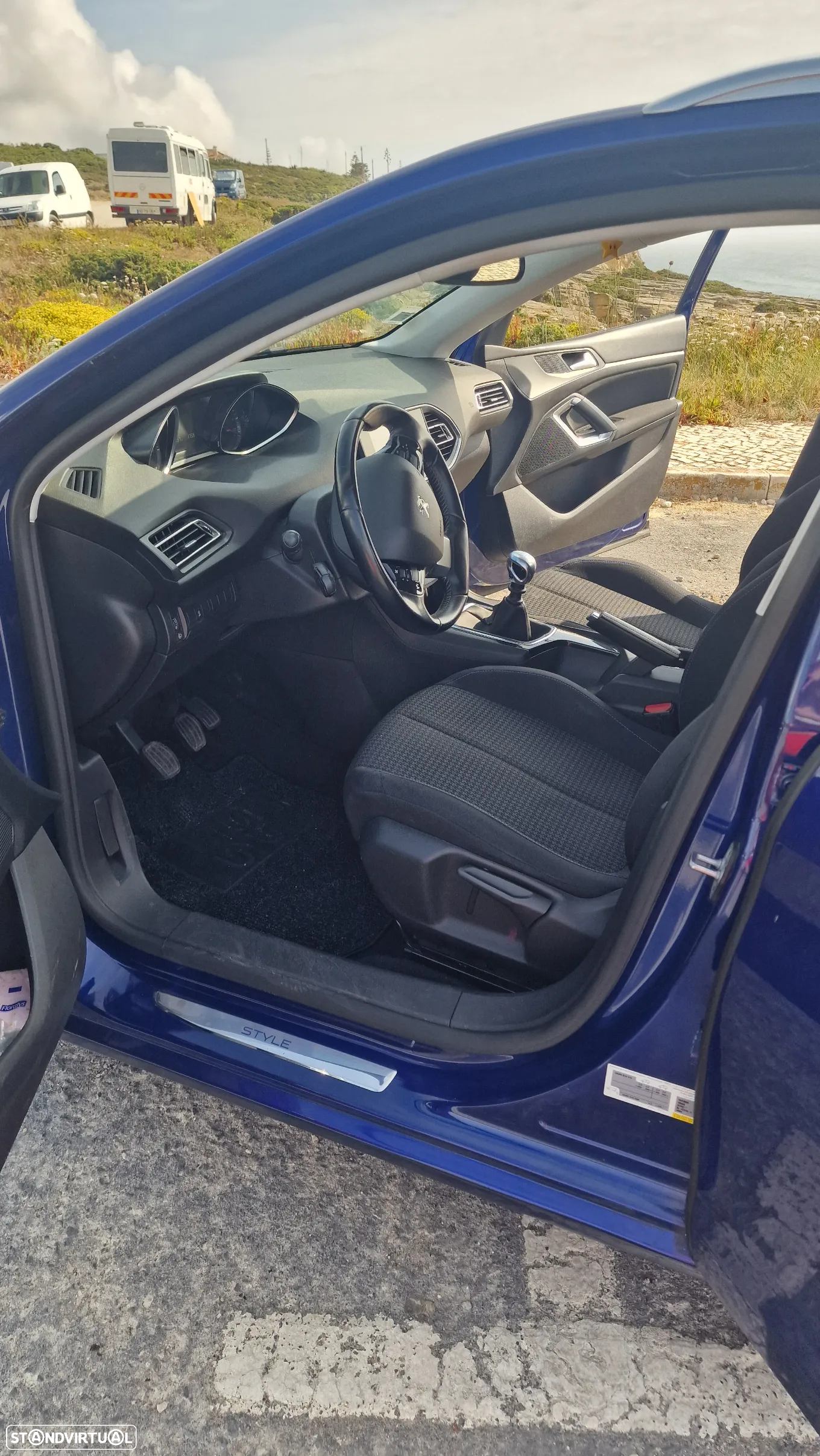 Peugeot 308 1.5 BlueHDi Style - 14
