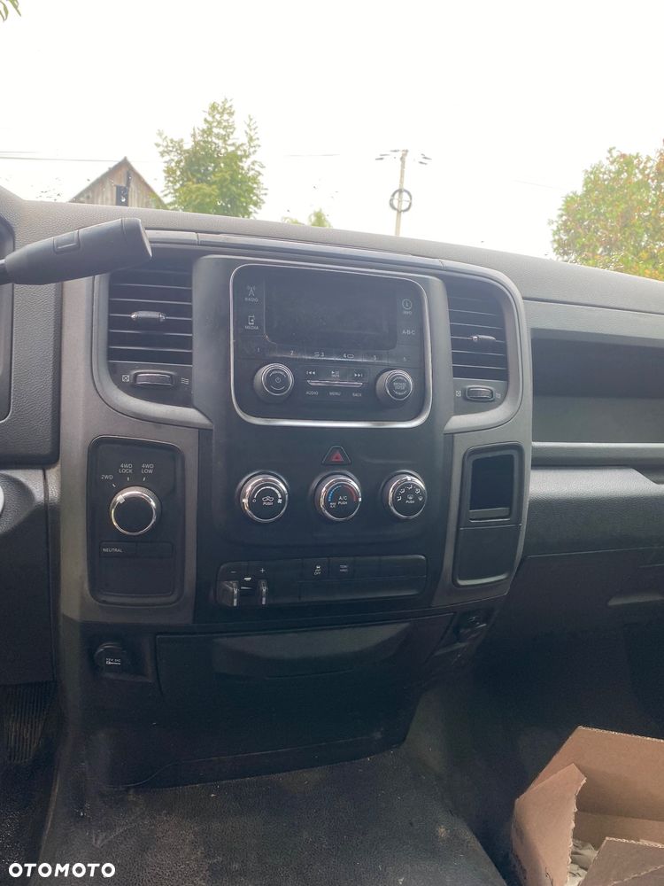 RAM 1500 - 10