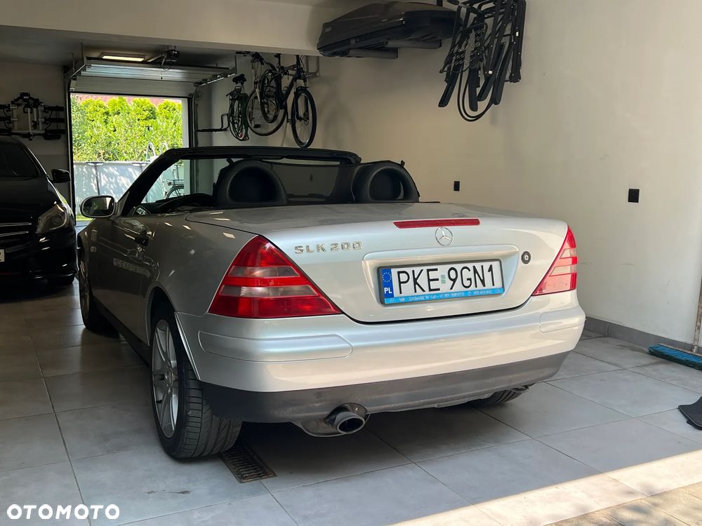 Mercedes-Benz SLK 200 - 6