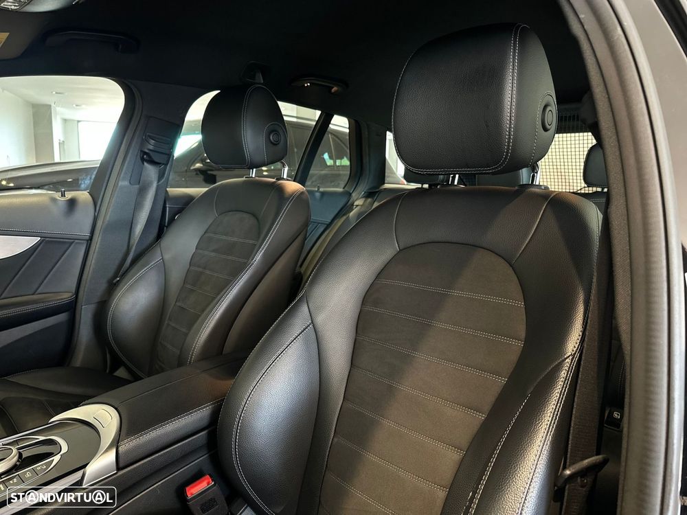 Mercedes-Benz C 300 - 16