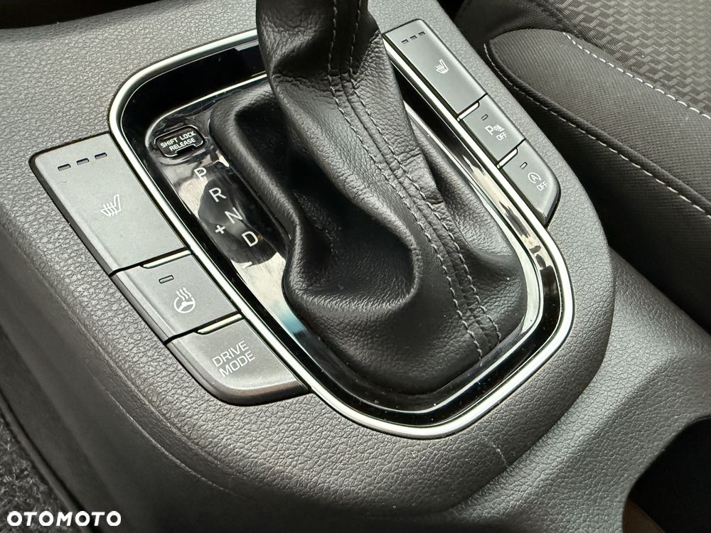 Hyundai i30 1.4 T-GDI DCT YES!+ - 25