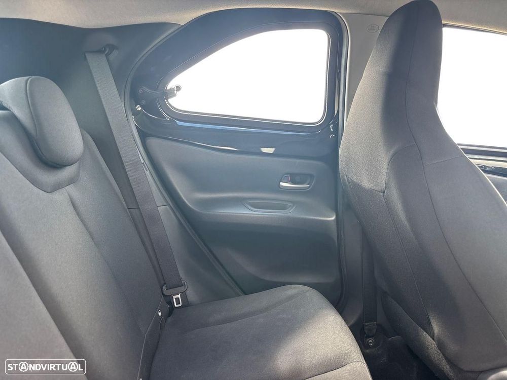 Toyota Aygo X 1.0 Play - 8